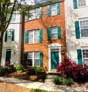 12819 Bullock Greenway Boulevard sold home in Blakeney Greens, Charlotte, NC