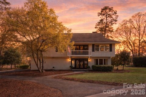 22 Honeysuckle Lane active home in River Hills, Lake Wylie, SC