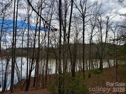 35 Mountain Parkway