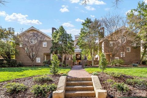 2330 Roswell Avenue