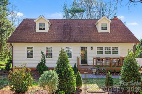 10116 Mountain Apple Drive pending home in Apple Creek, Mint Hill, NC