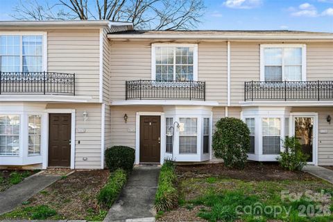 203 Heritage Parkway sold home in Manor Lake, Fort Mill, SC