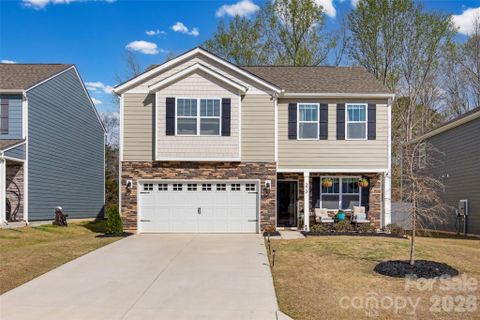 373 Court House Avenue active home in Fergus Crossing, York, SC