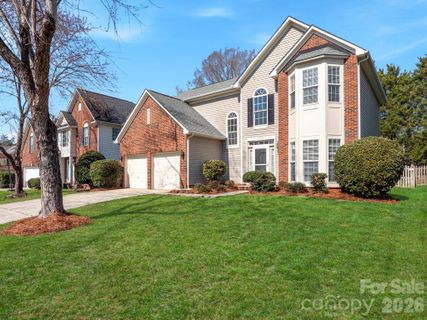 8723 Huntland Court sold home in Blakeney Heath, Charlotte, NC