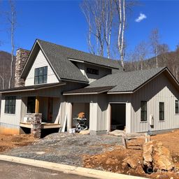 100 Bear Tree Cove