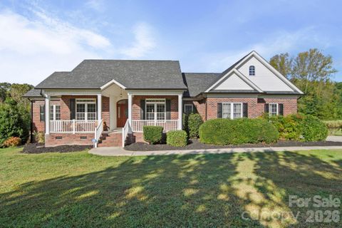 5106 Pond Bluff Drive