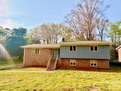 3002 Club Drive sold home in Gardner Park, Gastonia, NC