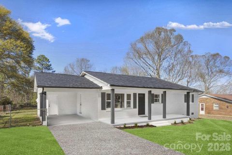 2516 Judith Avenue sold home in Crestwood, Gastonia, NC