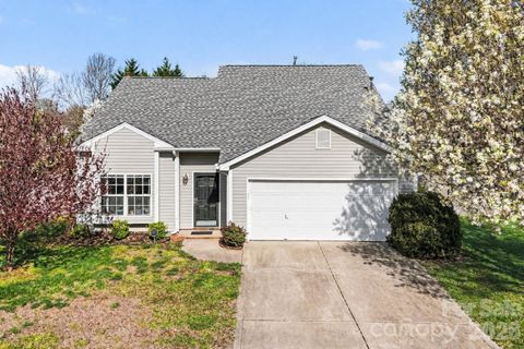 4520 Capstone Drive pending home in Cornerstone, Monroe, NC