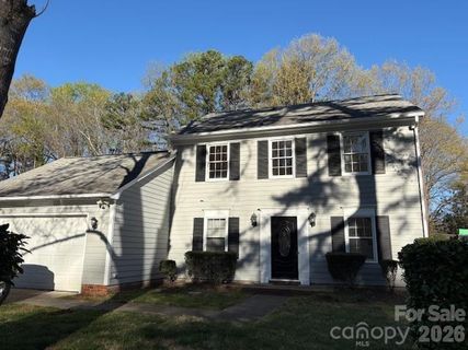5324 Donnefield Drive active home in Cheverton, Charlotte, NC