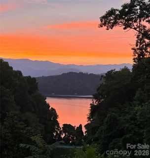 414 Trails End sold home in Fontana Lake Estates, Bryson City, NC