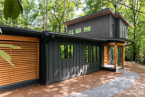 Homes in Poplar Crest, Pisgah Forest