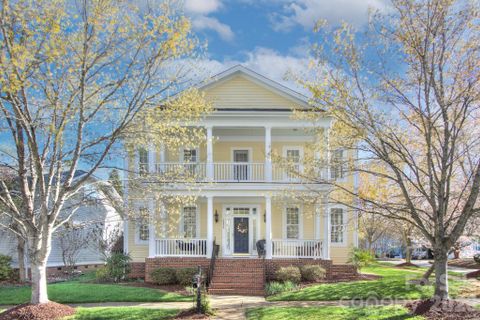15324 Barnsbury Drive pending home in Monteith Park, Huntersville, NC