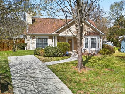 111 Foxglove Drive pending home in Cedarcroft, Mooresville, NC