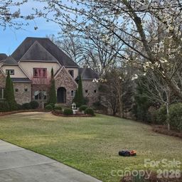 9222 Woodhall Lake Drive
