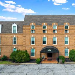 300 N Fulton Street