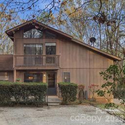 17 Knoll Drive
