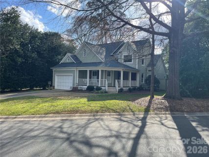 206 Millingport Lane active home in Uwharrie Point, New London, NC