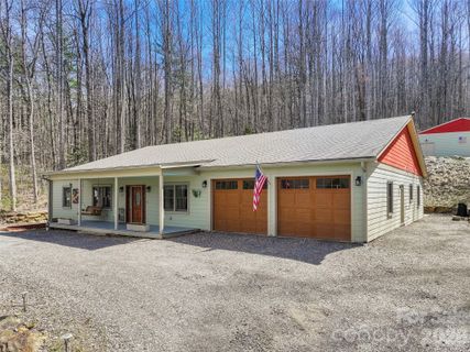 33 Freedom Drive