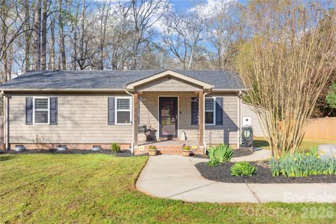 1755 Earl Drive