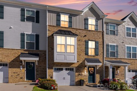 411 Dalton Circle