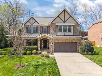 921 Rock Forest Way pending home in Barber Rock, Fort Mill, SC