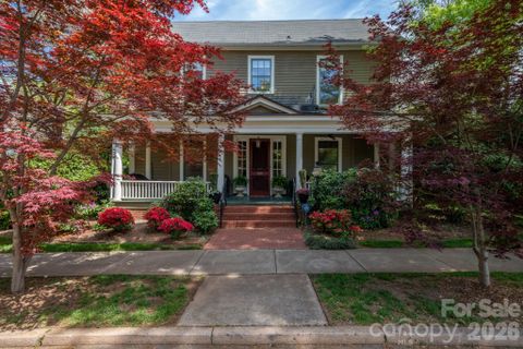 130 N Mulberry Street