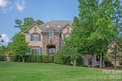 1629 Lookout Circle active home in Providence Downs South, Waxhaw, NC