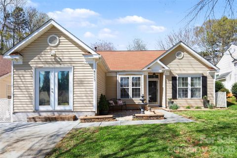 9113 Shenington Place sold home in Treyburn, Charlotte, NC