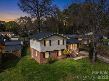 1211 Yuma Street