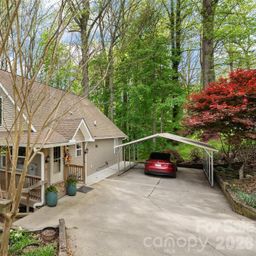 215 Atkins Loop