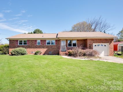 400 Pitts School Road sold home in Quail Hollow Park, Concord, NC