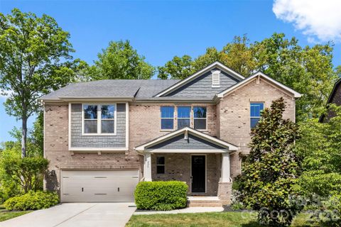 220 Kingsdown Avenue