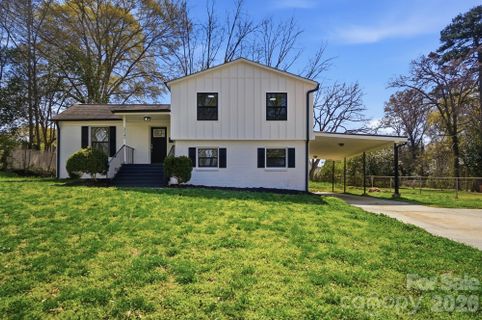 3545 Sargeant Drive sold home in Edgebrook, Charlotte, NC