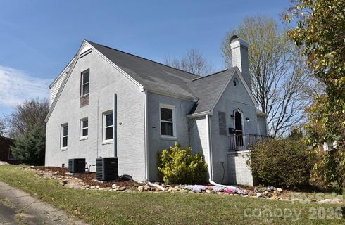 629 W Council Street