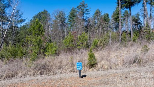 0 Scenic Lane pending home in The Waterfront Club, Granite Falls, NC