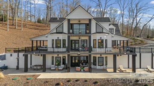587 Carolina Drive
