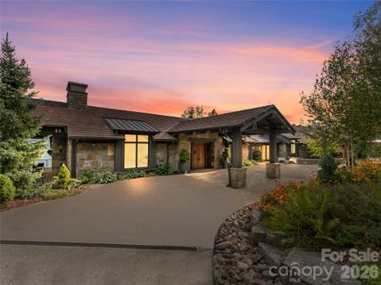208 Skycliff Drive