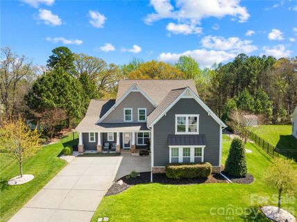 7682 Lazy Hollow Lane