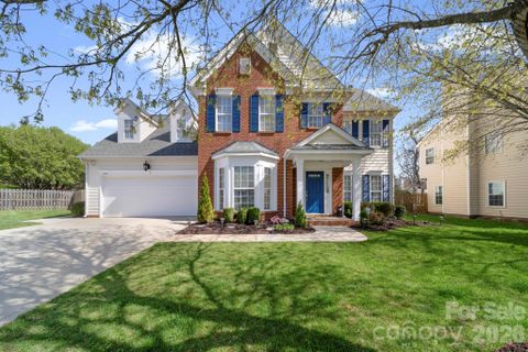 1440 Lockhart Place sold home in Sheffield Manor, Concord, NC