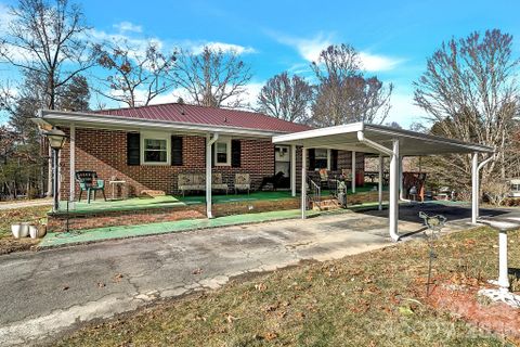 44 Tuttle Road