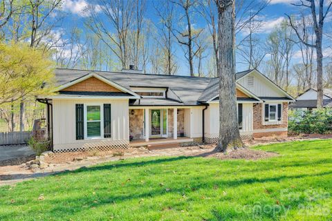 10311 Stonemede Lane sold home in Providence Ridge, Matthews, NC