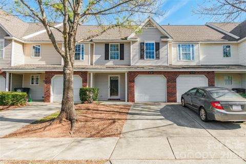 3167 Caldwell Ridge Parkway pending home in The Townes At Old Stone Crossing, Charlotte, NC