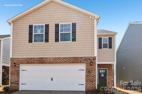 1022 Two Brothers Lane pending home in Fergus Crossing, York, SC