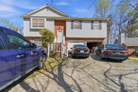 6112 Coltswood Court