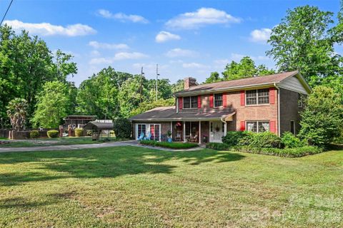 312 Windsor Drive