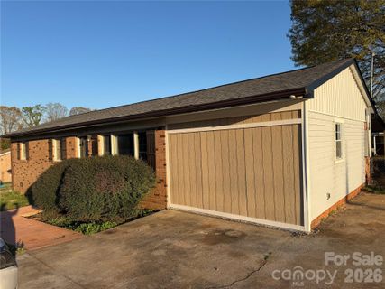 2205 Brookneal Drive sold home in Springdale, Gastonia, NC
