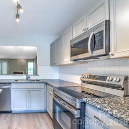 6129 Windsor Gate Lane