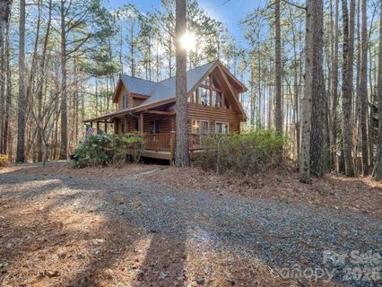 907 Hidden Lake Parkway active home in Hidden Lake, Nebo, NC