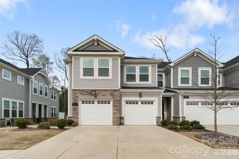 8032 Overmeadow Lane active home in Northfield Crossing, Charlotte, NC
